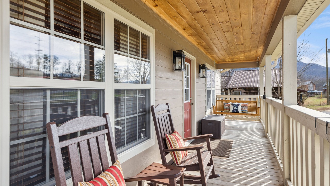 Photo of Patio Balcony in Wears Valley