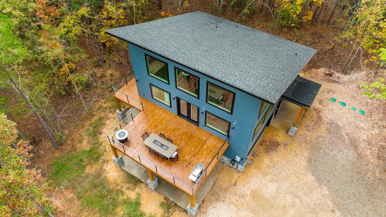 Photo of Outdoor in Dogwood