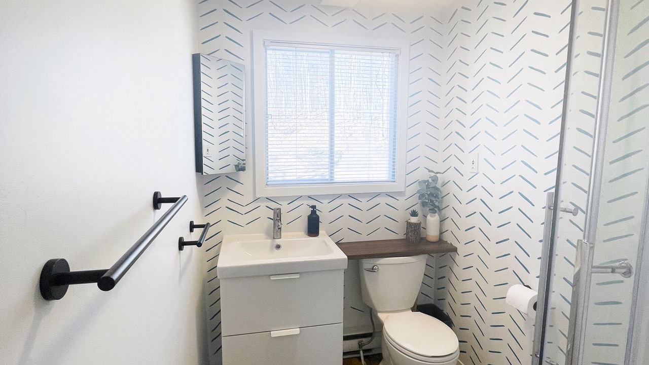Photo of Bathroom in Frontenac