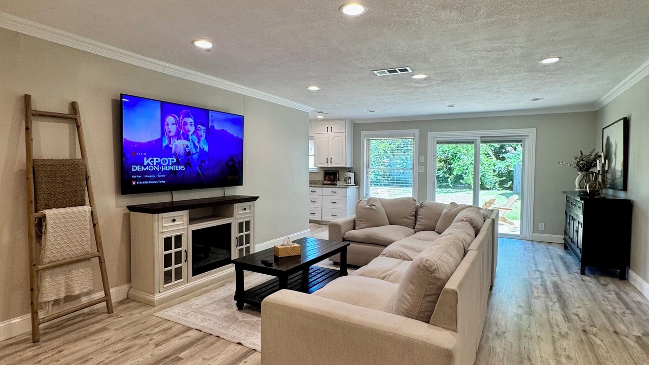 Photo of Livingroom in Burleson
