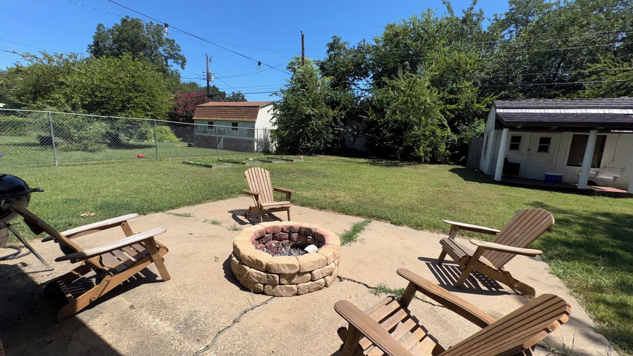 Photo of Outdoor in Burleson