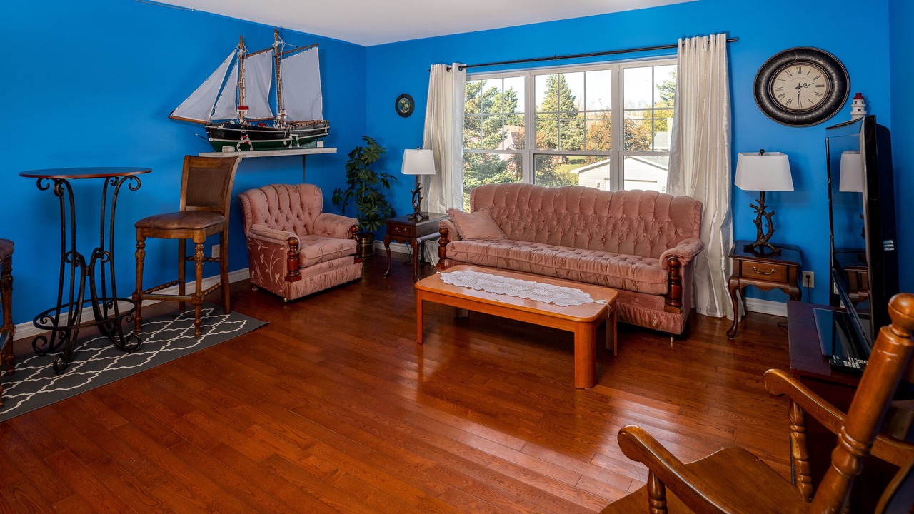 Photo of Livingroom in Colchester County