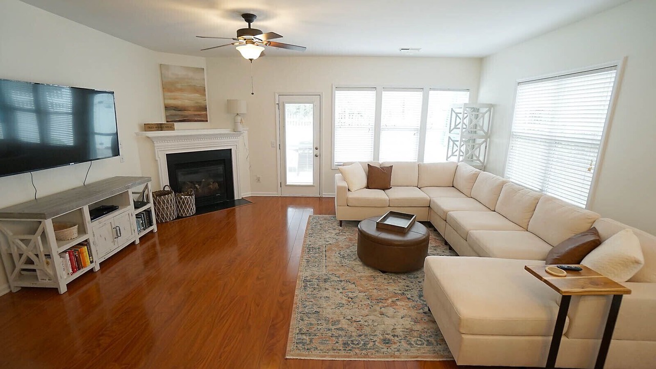 Photo of Livingroom in Southwest Raleigh