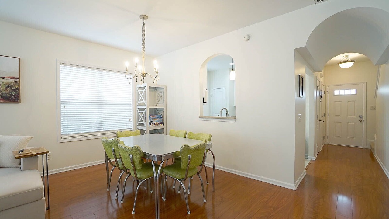 Photo of Livingroom in Southwest Raleigh