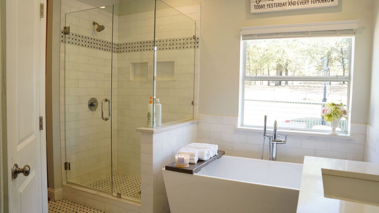 Photo of Bathroom in Aubrey