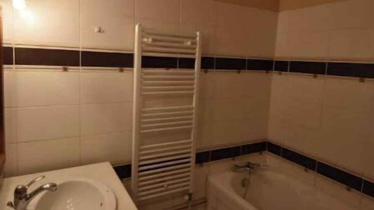 Photo of Bathroom in Saint-Pierre-des-Corps
