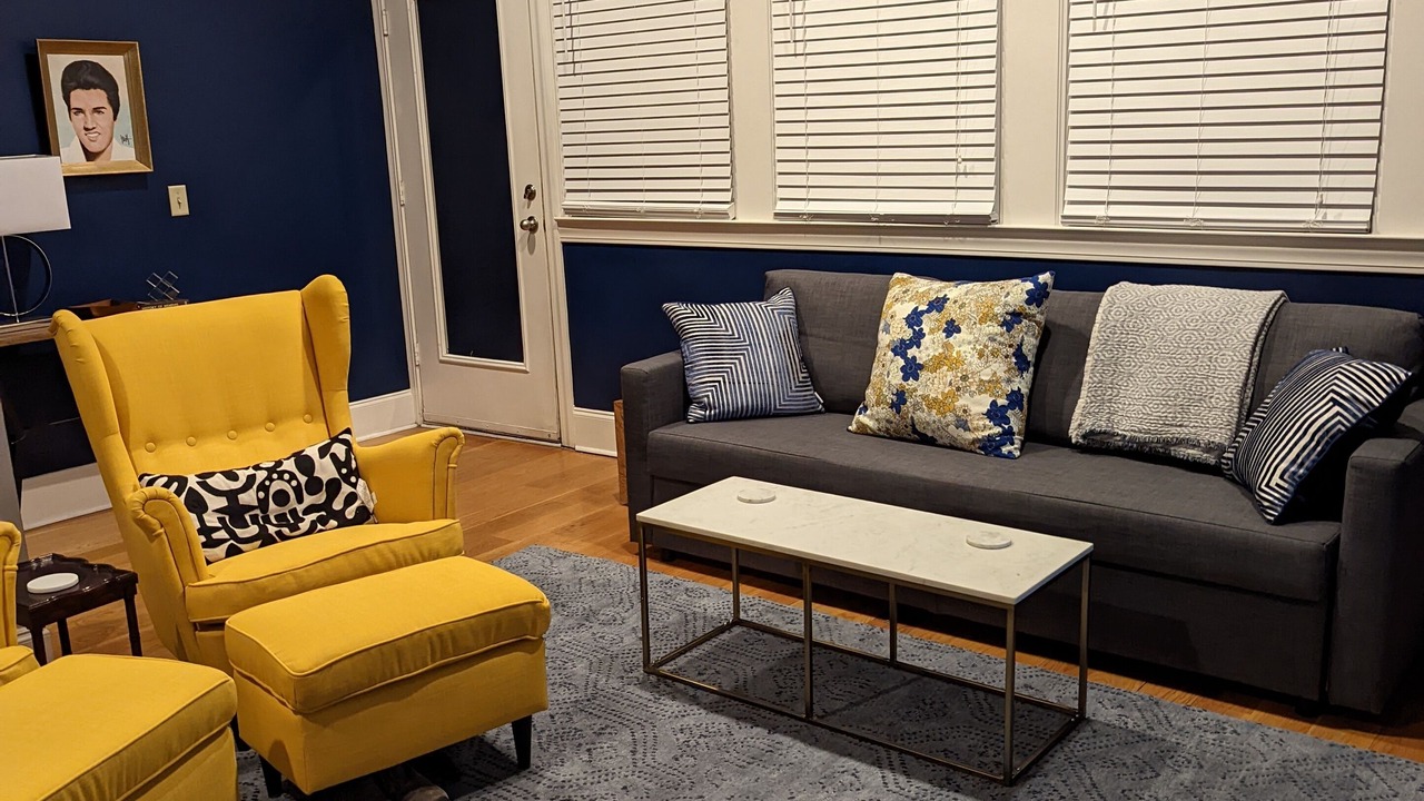 Photo of Livingroom in South Main Historic District