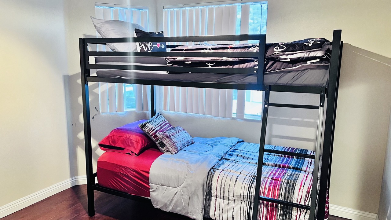 Photo of Bedroom in Southridge Village