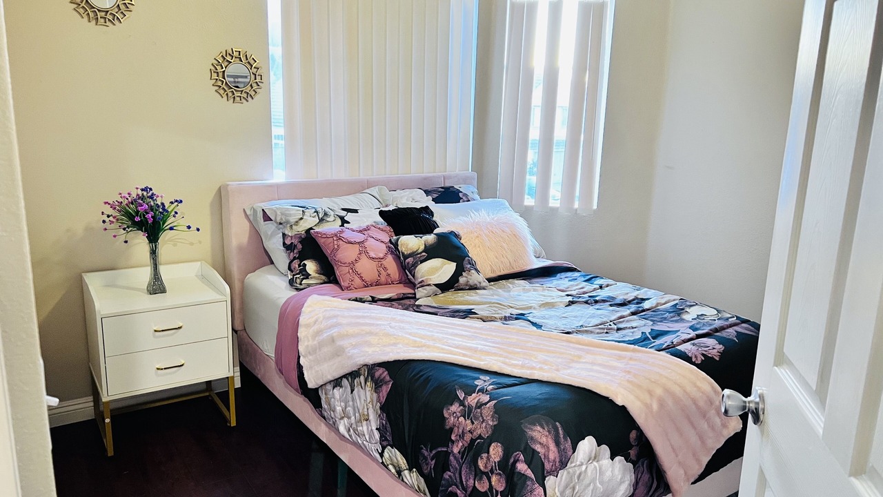 Photo of Bedroom in Southridge Village