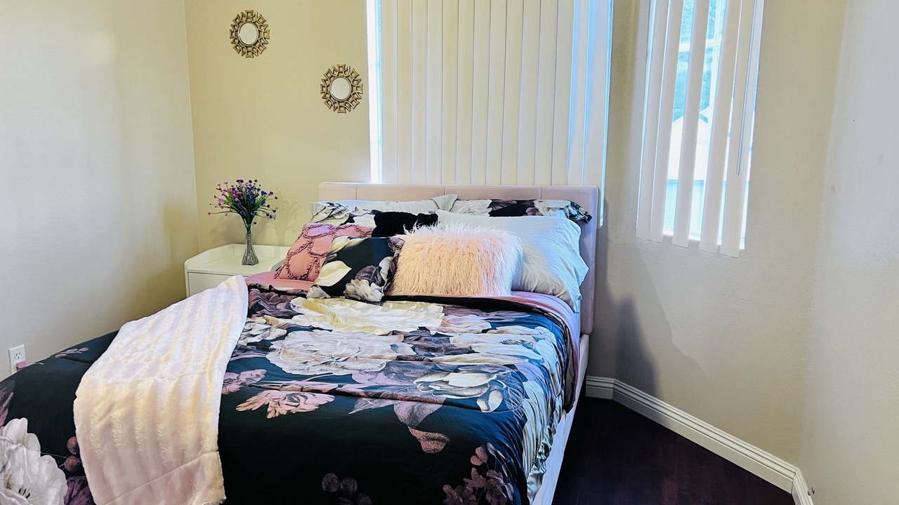 Photo of Bedroom in Southridge Village