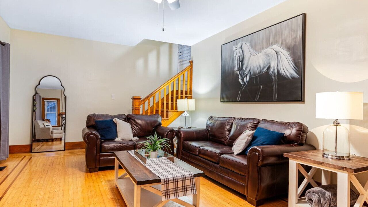 Photo of Livingroom in Jeffersonville