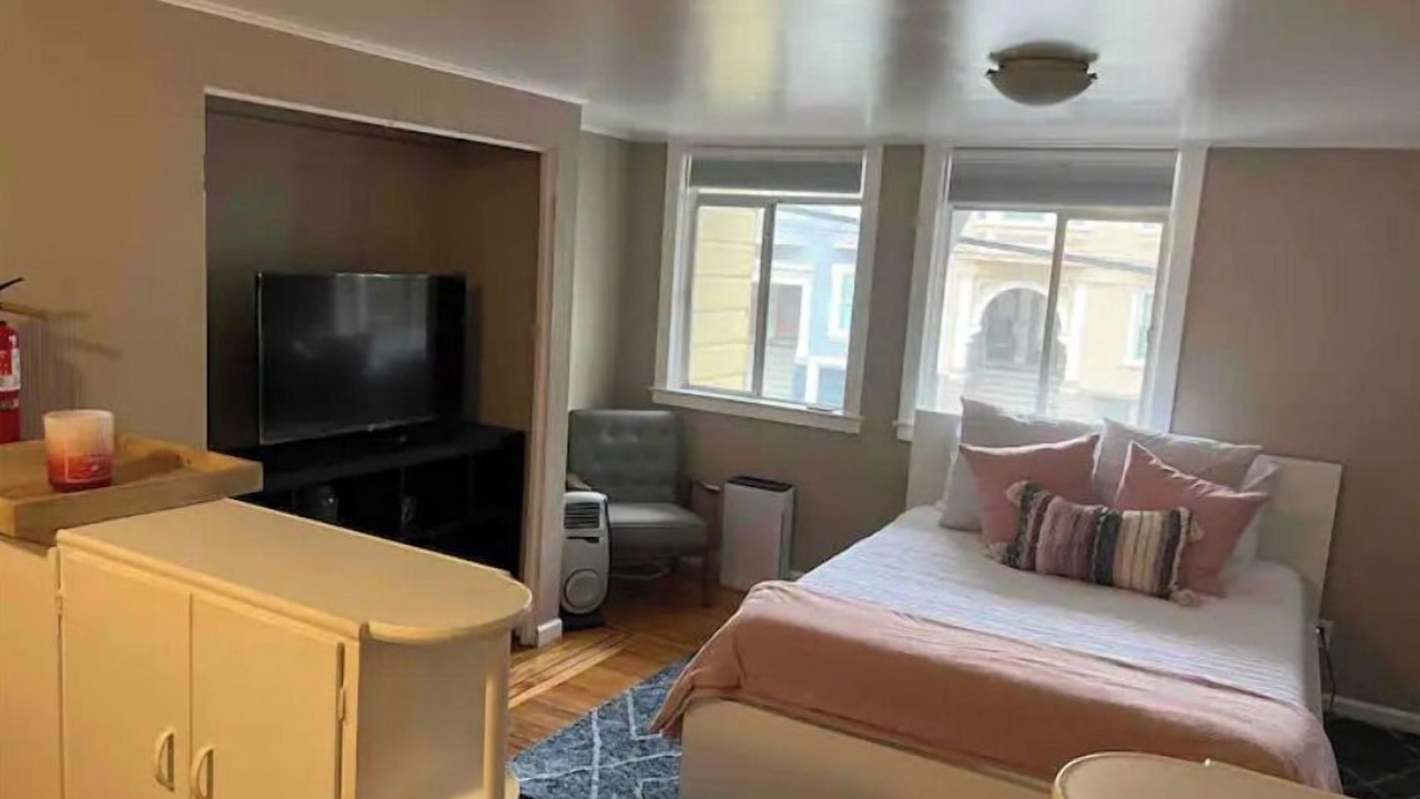 Photo of Bedroom in Russian Hill