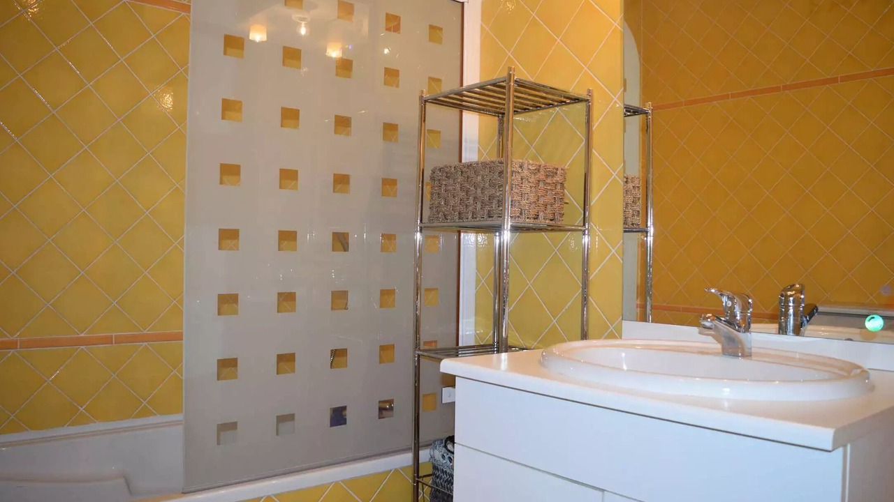 Photo of Bathroom in Banyuls-sur-Mer