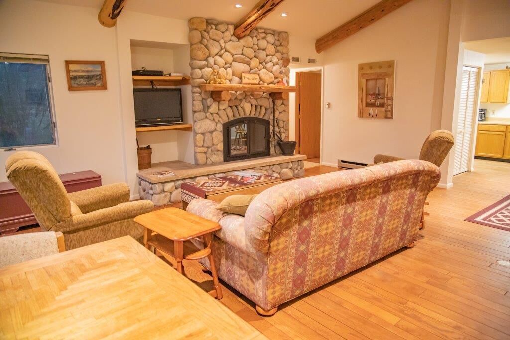 Photo of Livingroom in Red Lodge