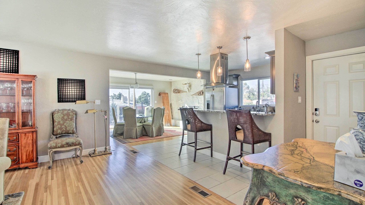 Photo of Livingroom in Victory Hills