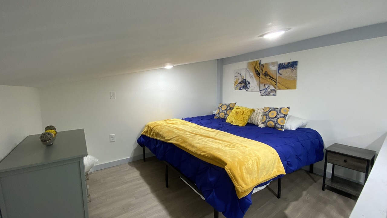 Photo of Bedroom in Mountain View