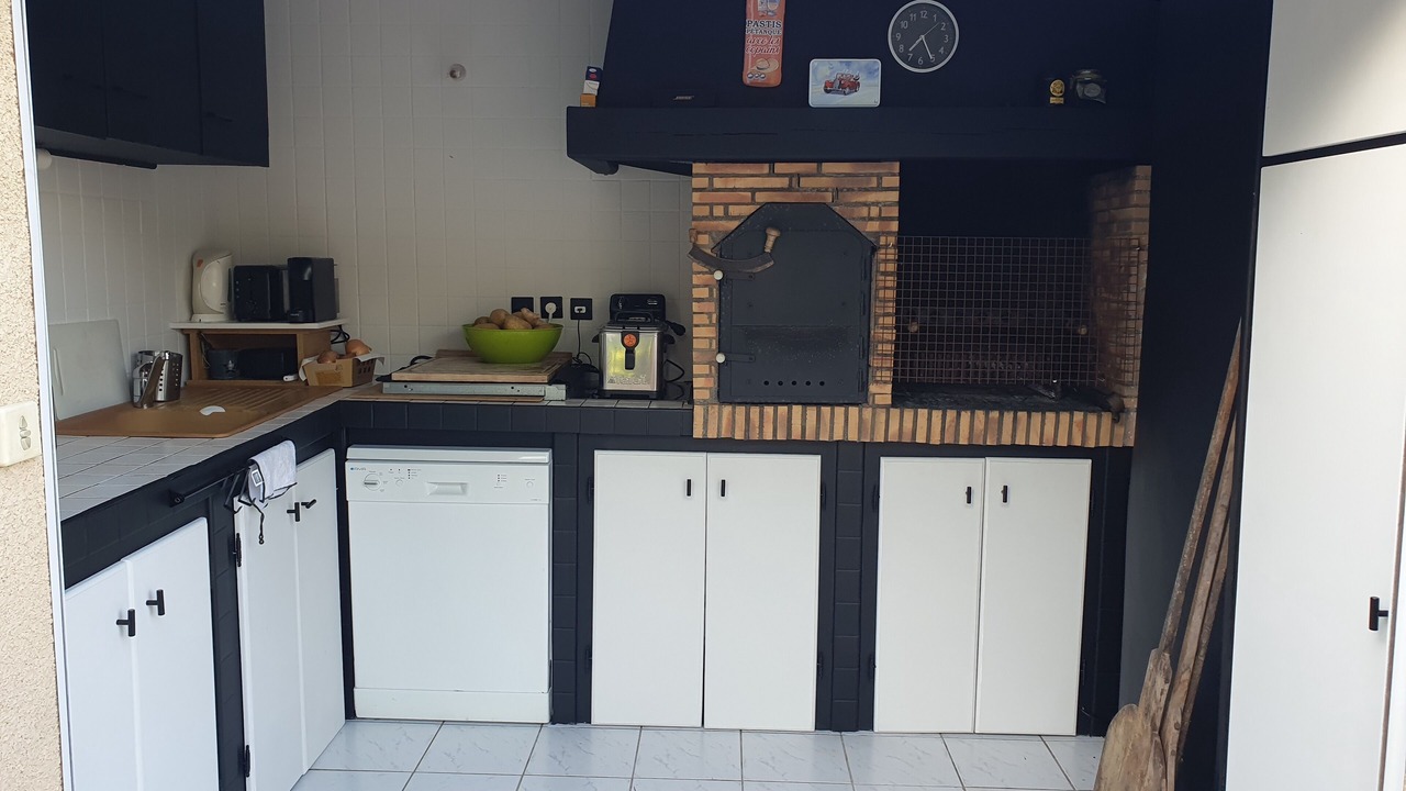 Photo of Kitchen in Caux