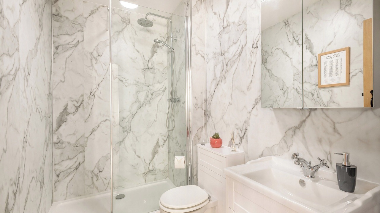 Photo of Bathroom in Hethel