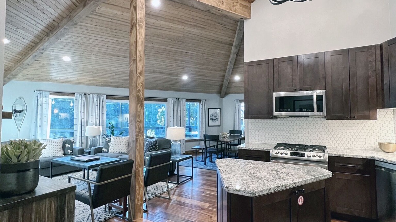 Photo of Bedroom in Echo Lake