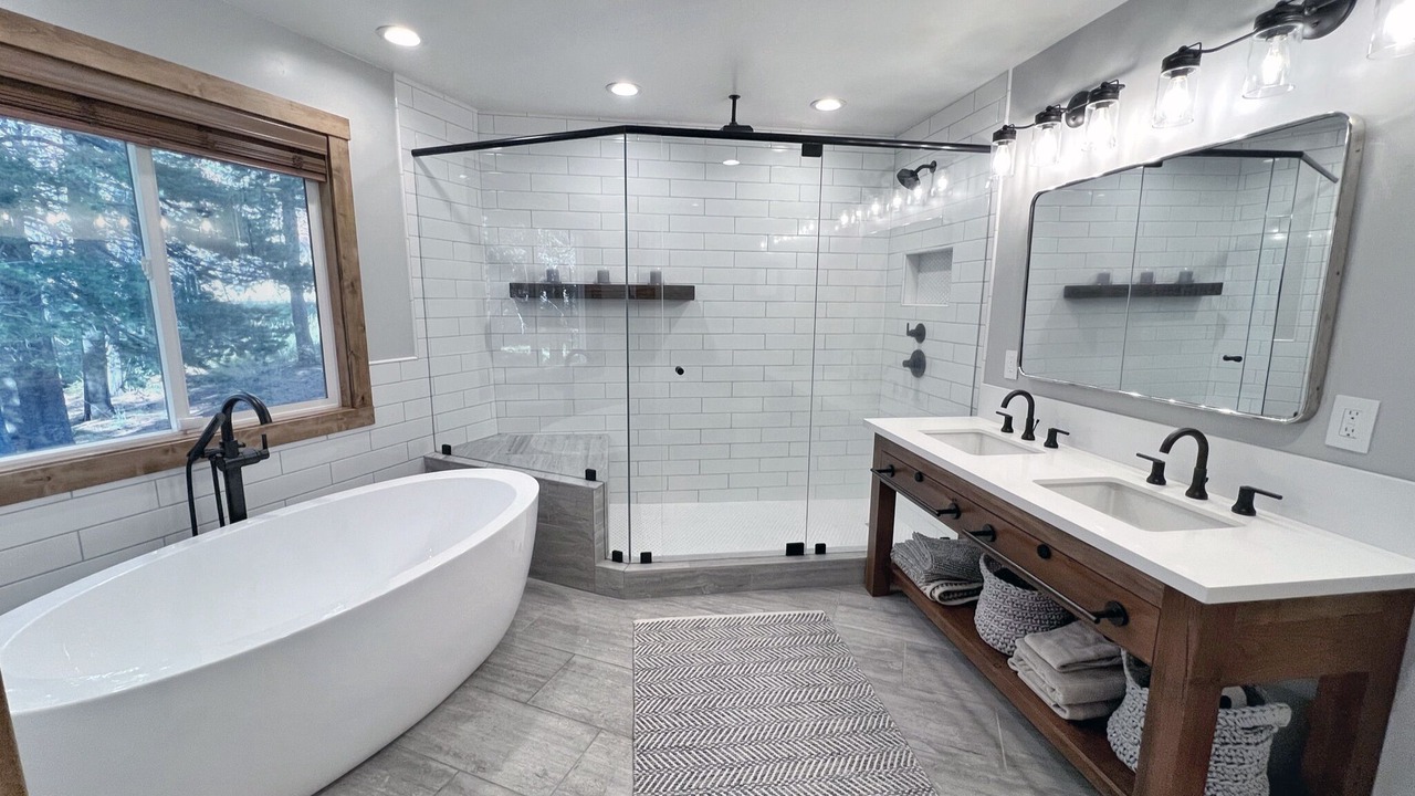 Photo of Bathroom in Echo Lake