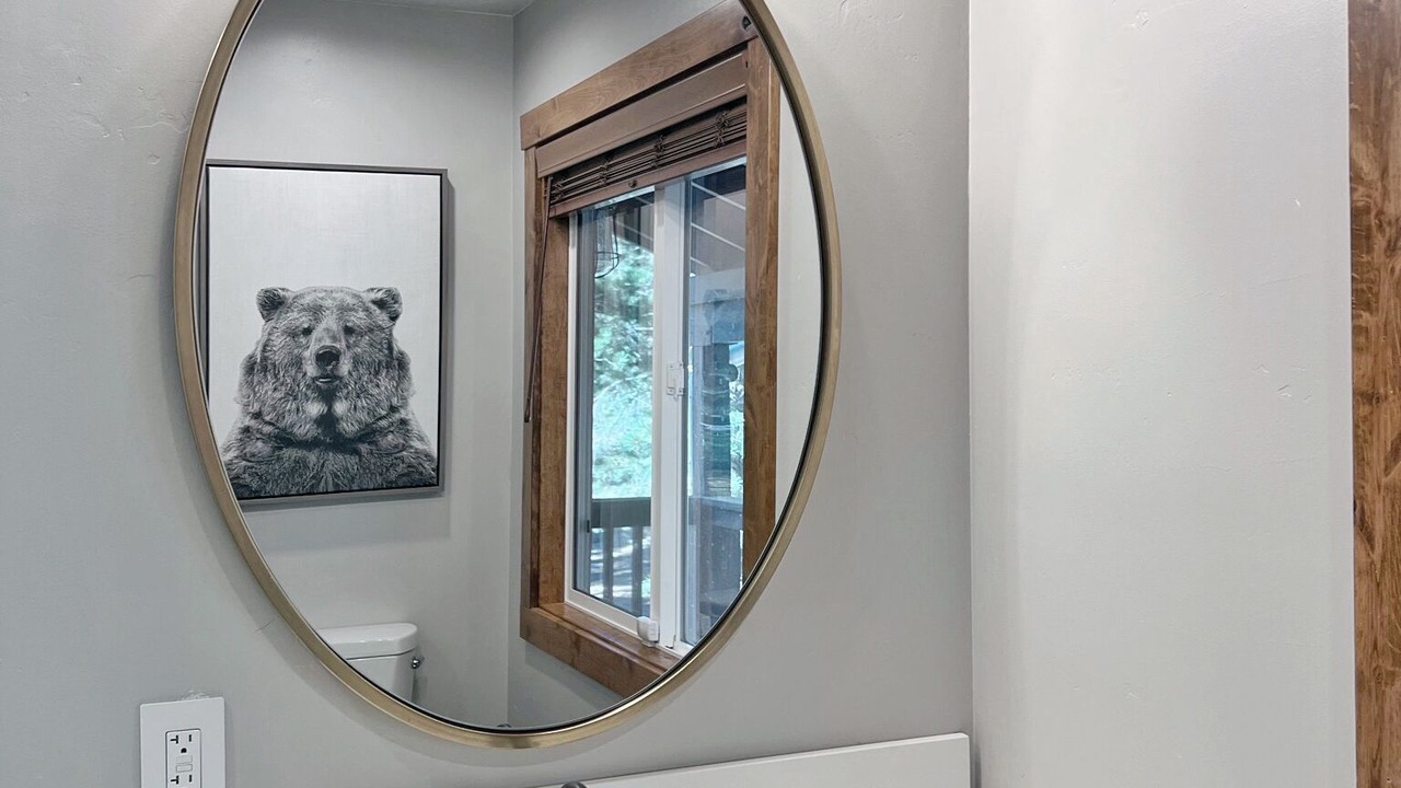 Photo of Bathroom in Echo Lake