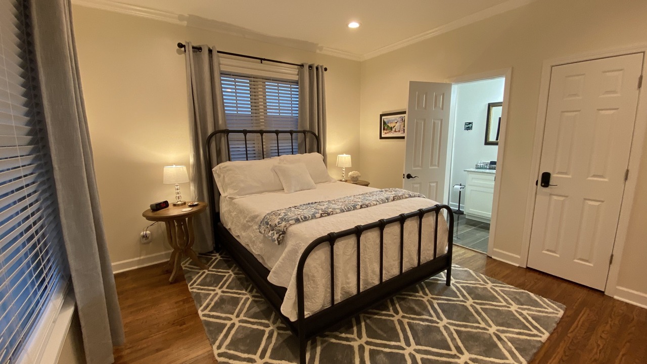Photo of Bedroom in Hot Springs