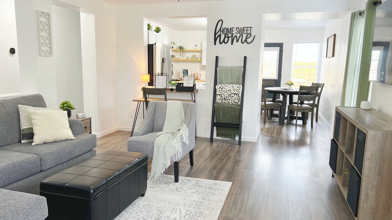 Photo of Livingroom in West San Antonio