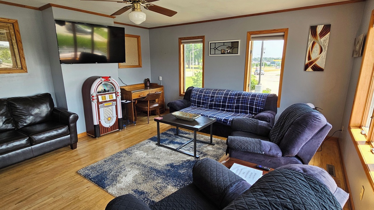 Photo of Livingroom in Viroqua