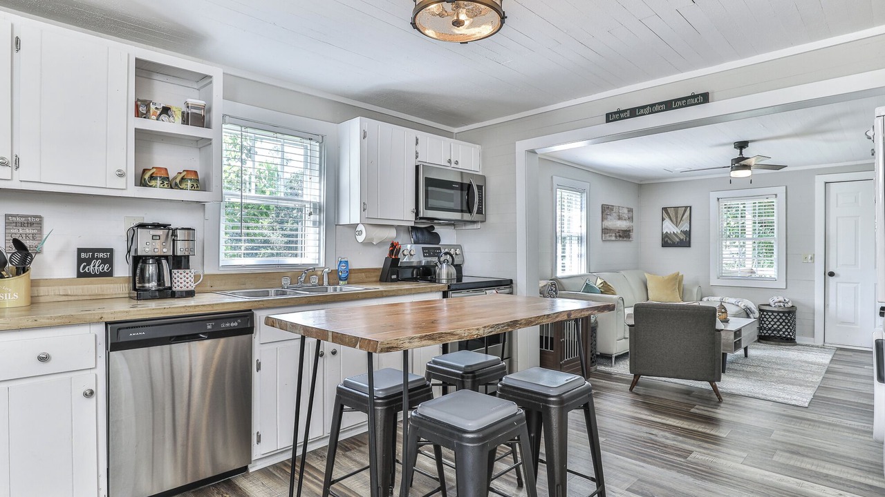 Photo of Bedroom in Ellijay