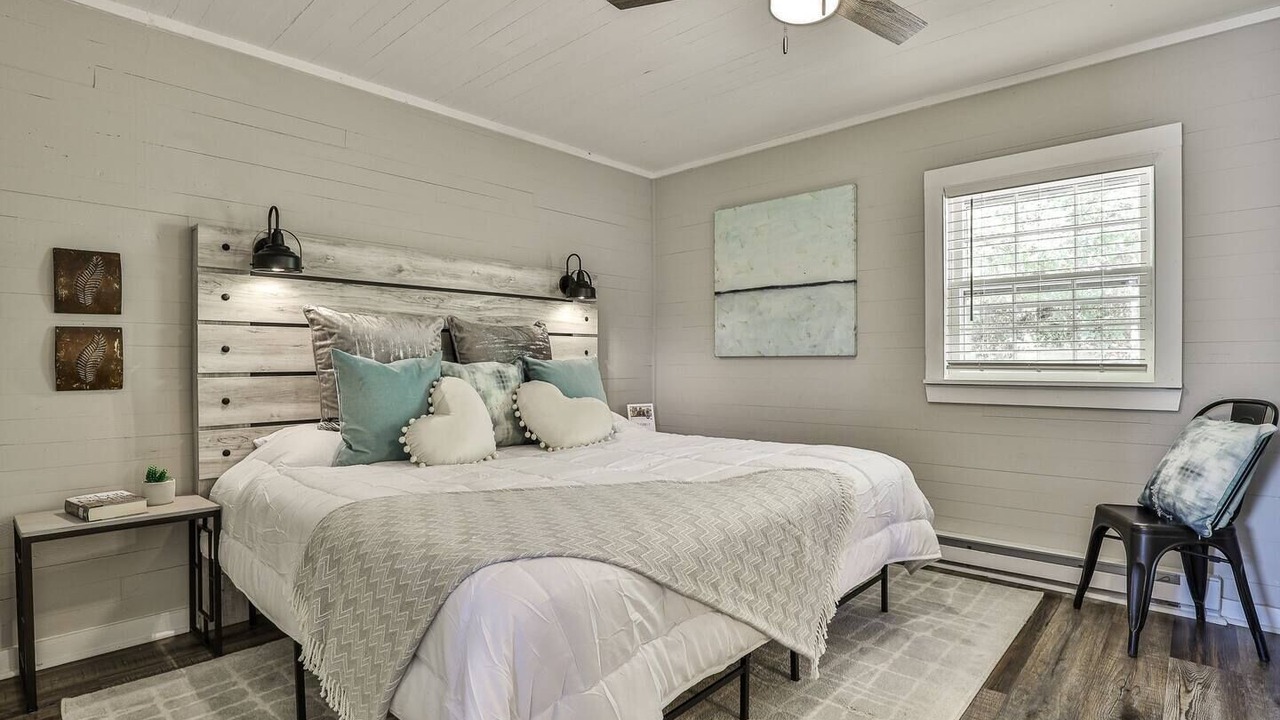 Photo of Bathroom in Ellijay