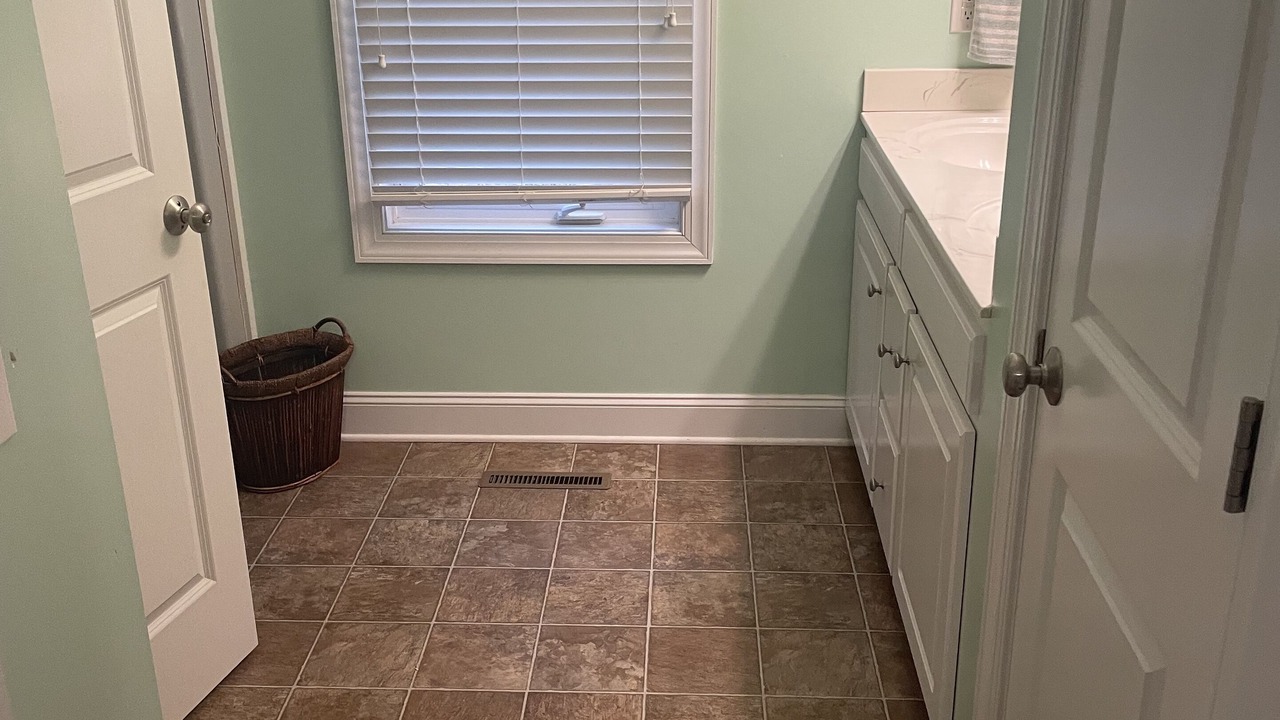 Photo of Bathroom in Semora