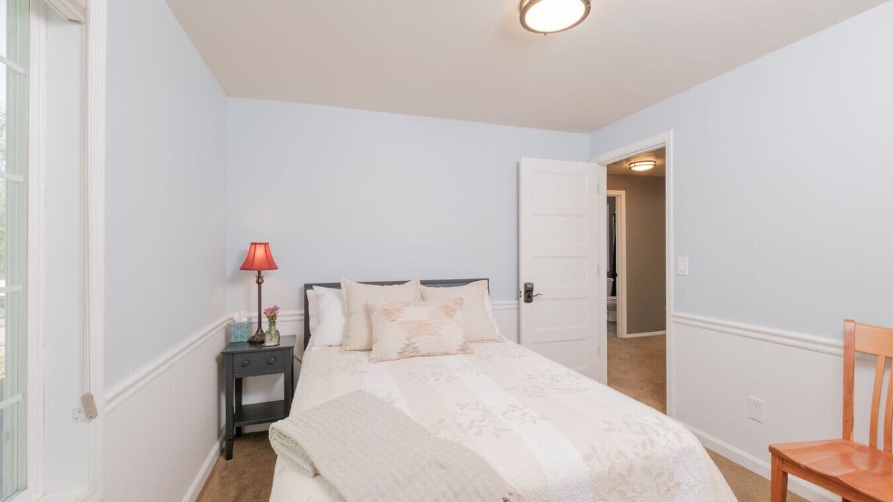 Photo of Bedroom in Corvallis