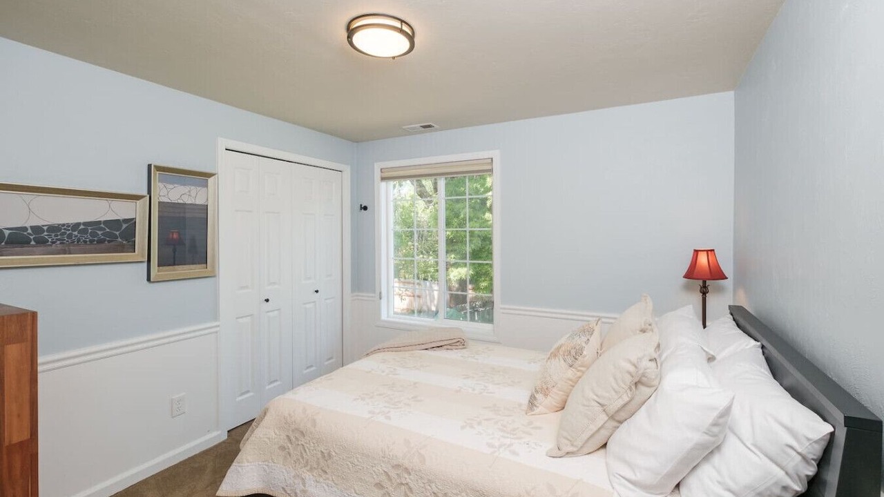 Photo of Bedroom in Corvallis