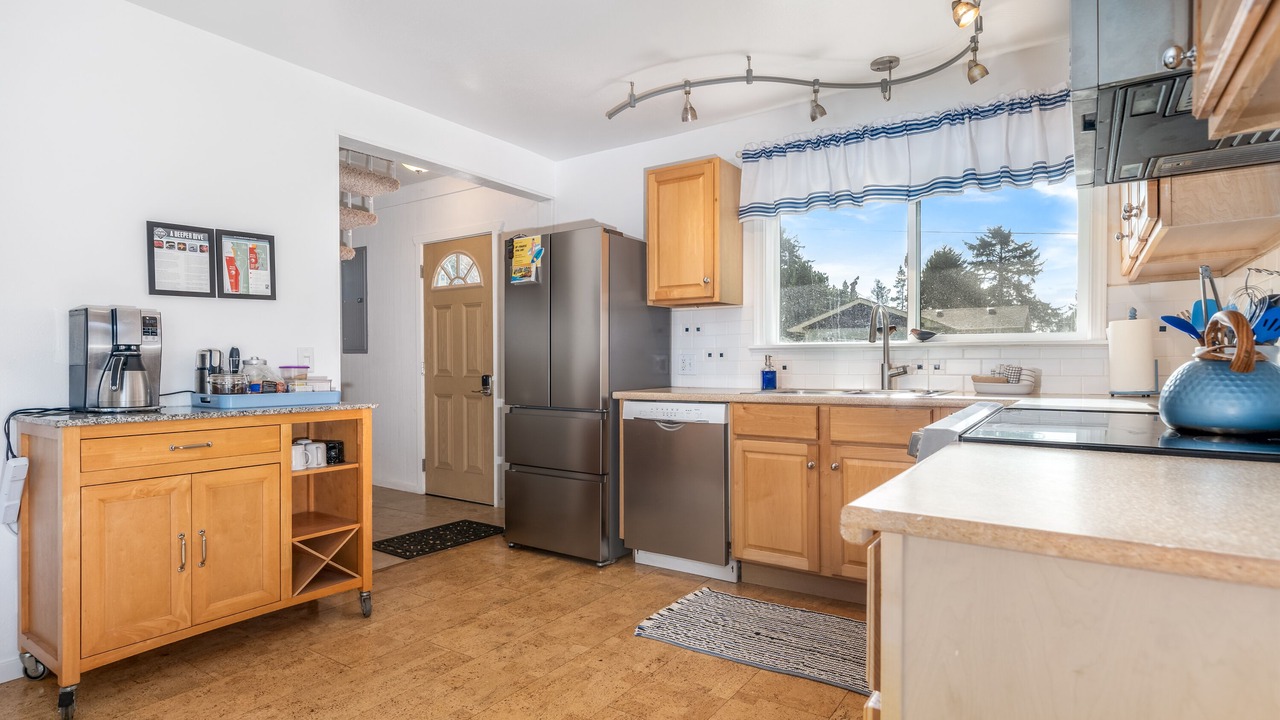 Photo of Kitchen in Otter Rock