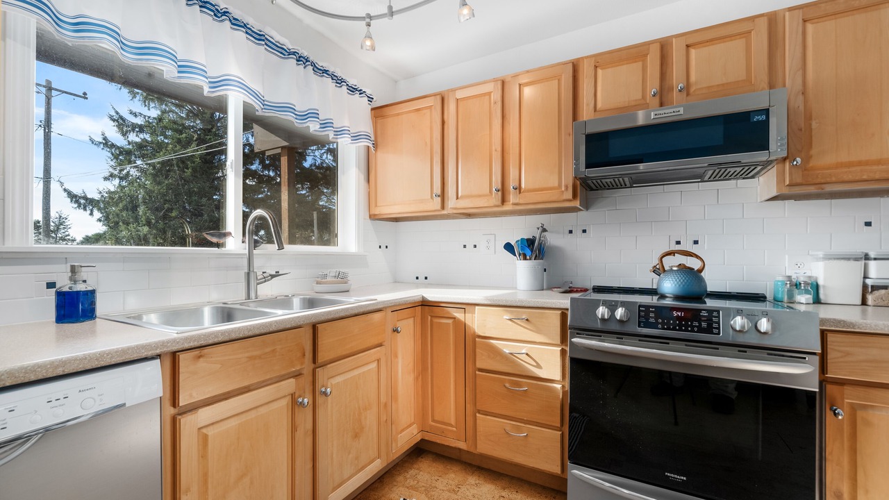 Photo of Kitchen in Otter Rock