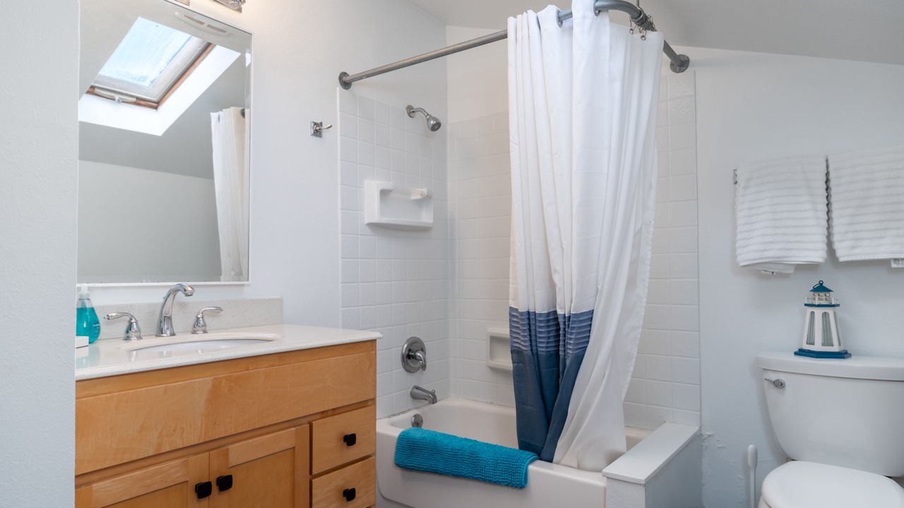 Photo of Bathroom in Otter Rock