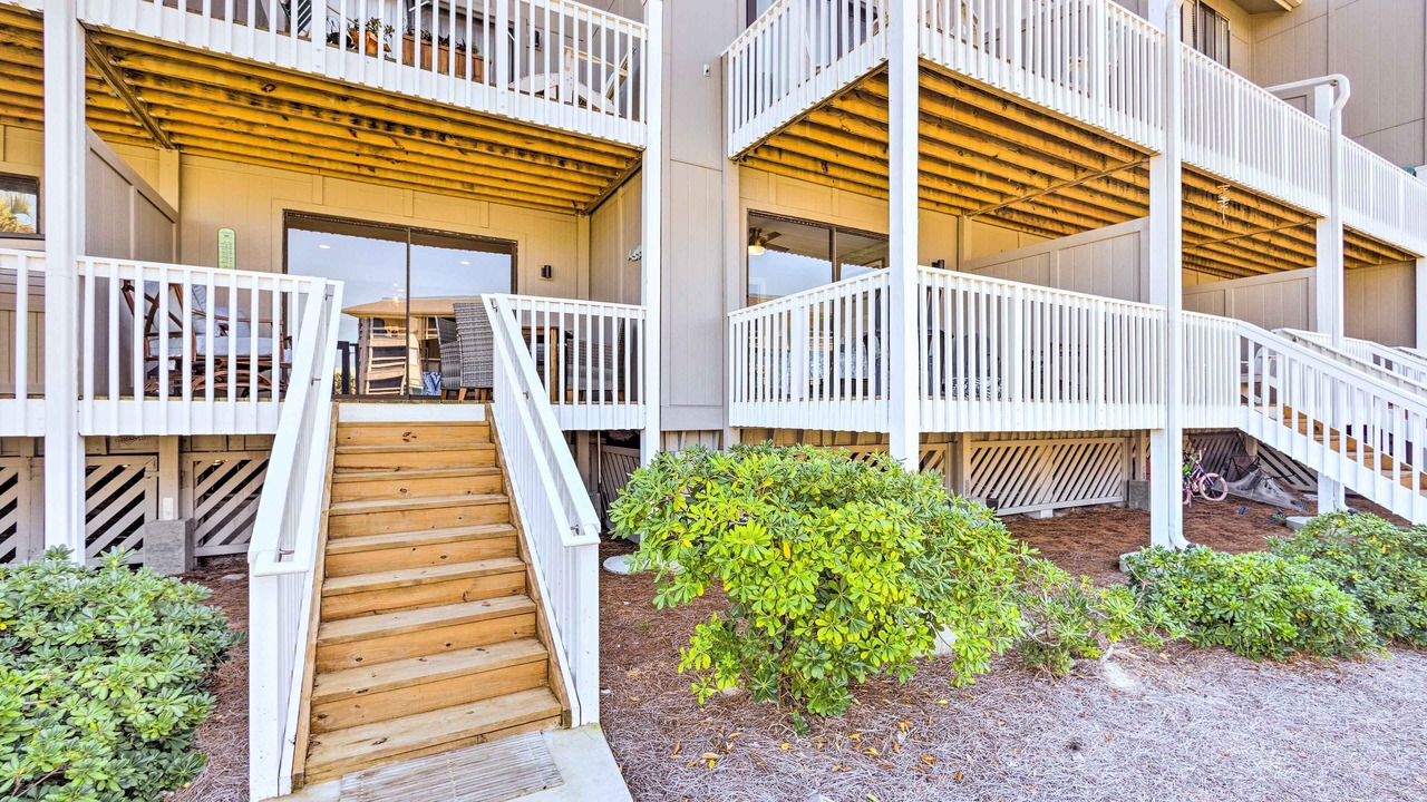 Photo of Outdoor in Oceanmarsh Subdivision
