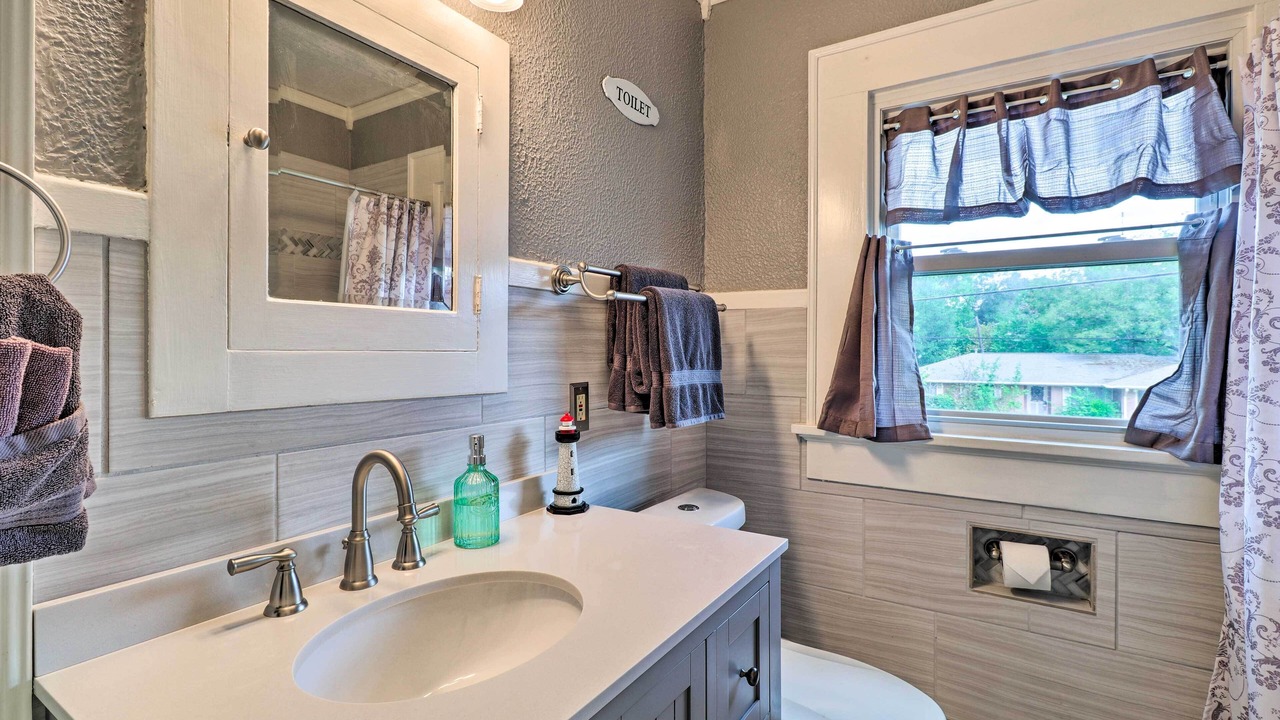 Photo of Bathroom in Corsicana