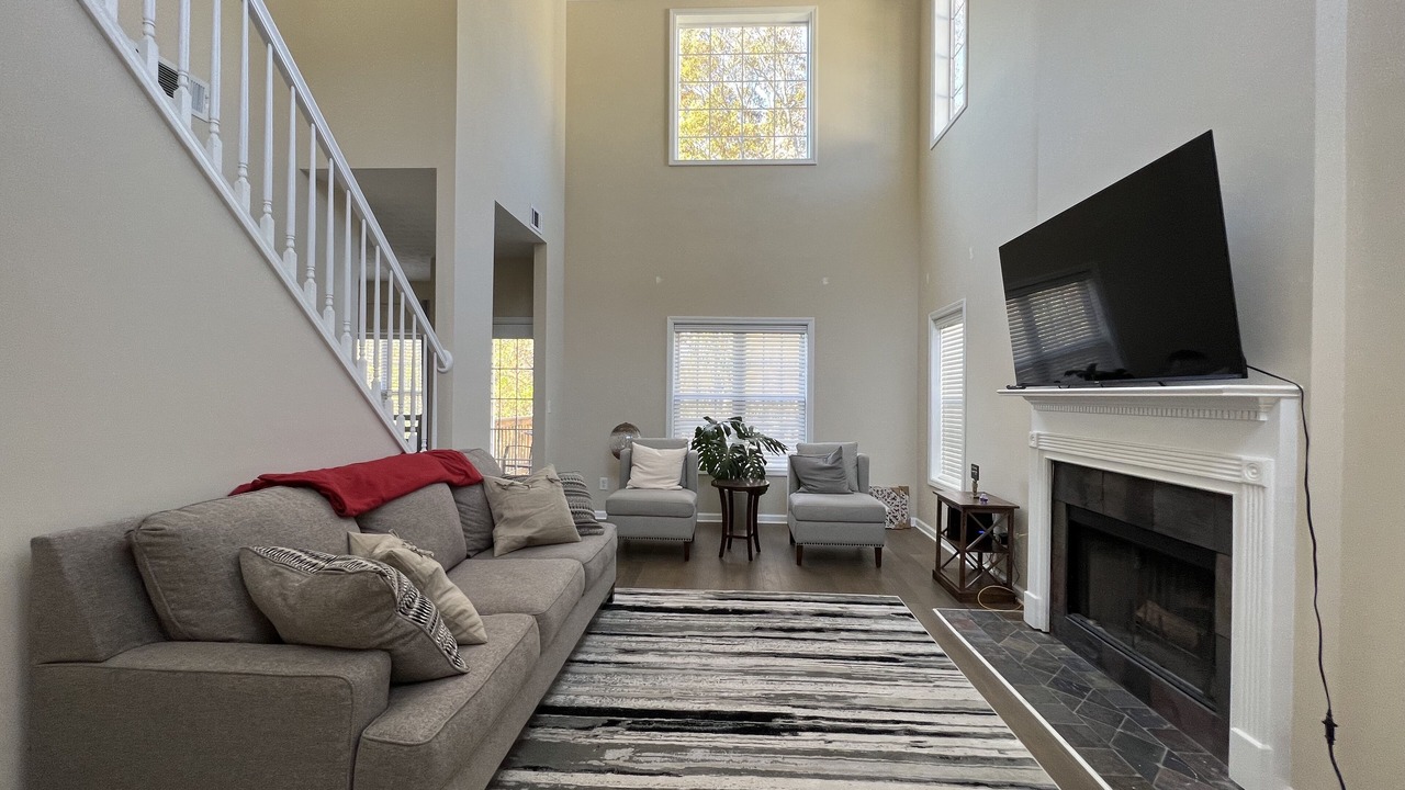 Photo of Livingroom in Buford