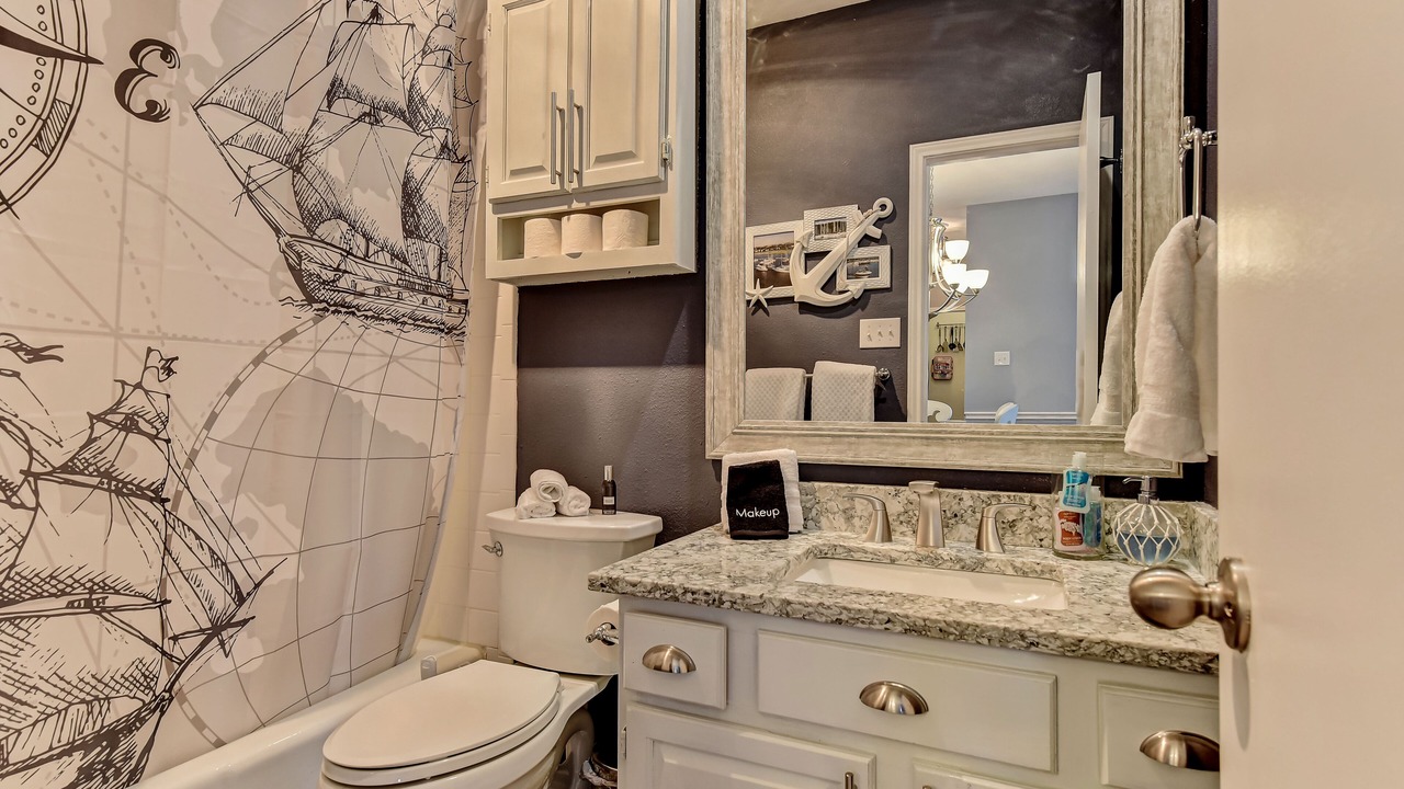 Photo of Bathroom in Pottsboro