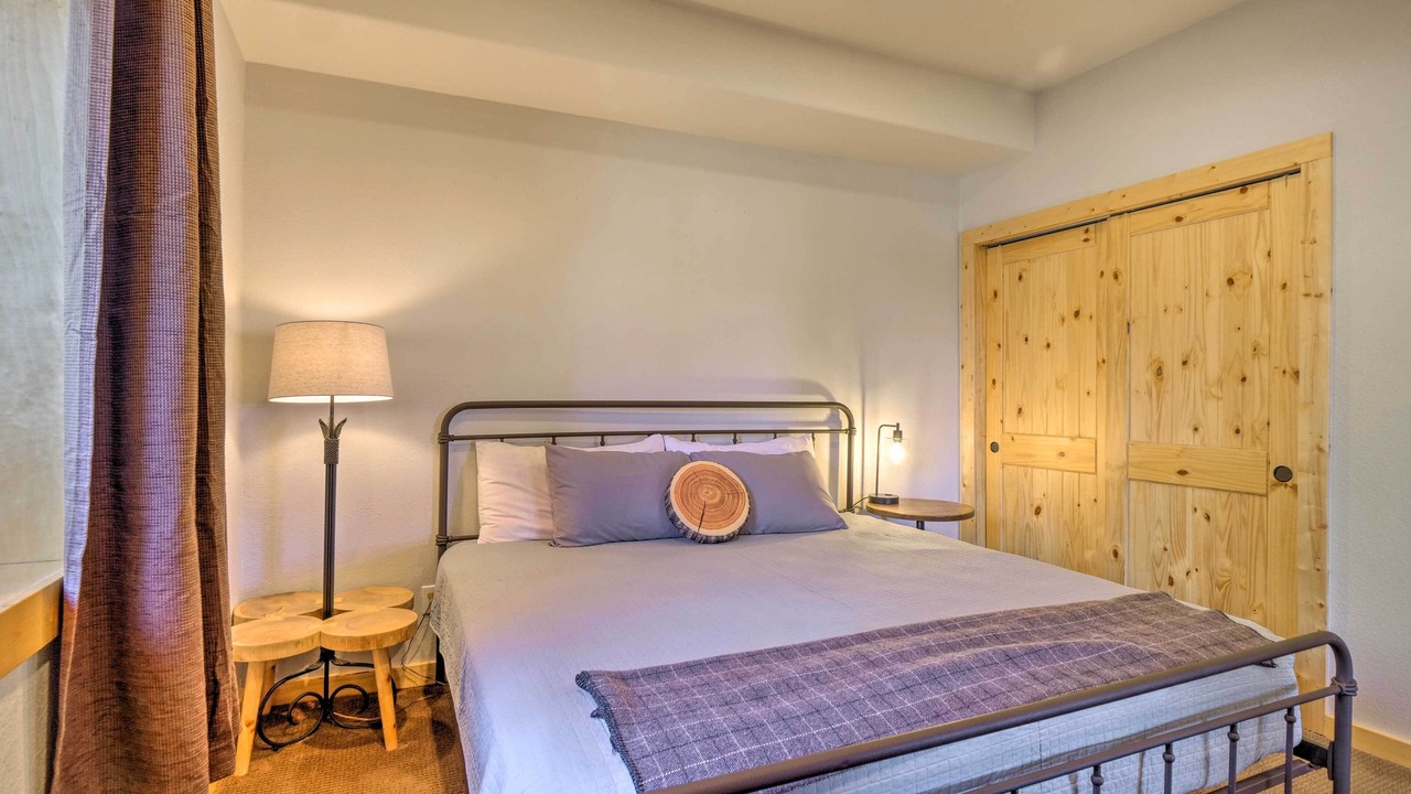 Photo of Bedroom in Indian Mountain