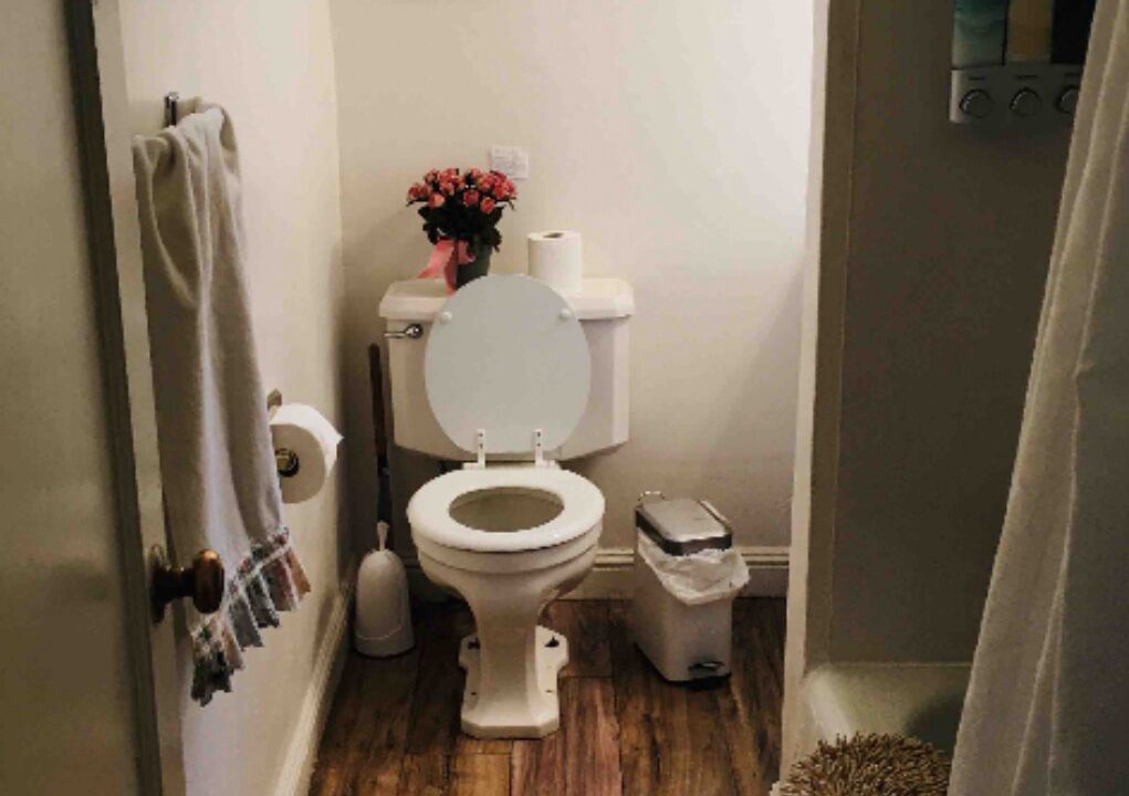 Photo of Bathroom in Dunsmuir