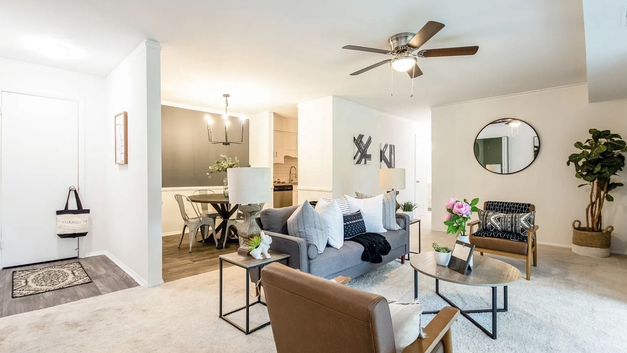Photo of Livingroom in Southwest Raleigh