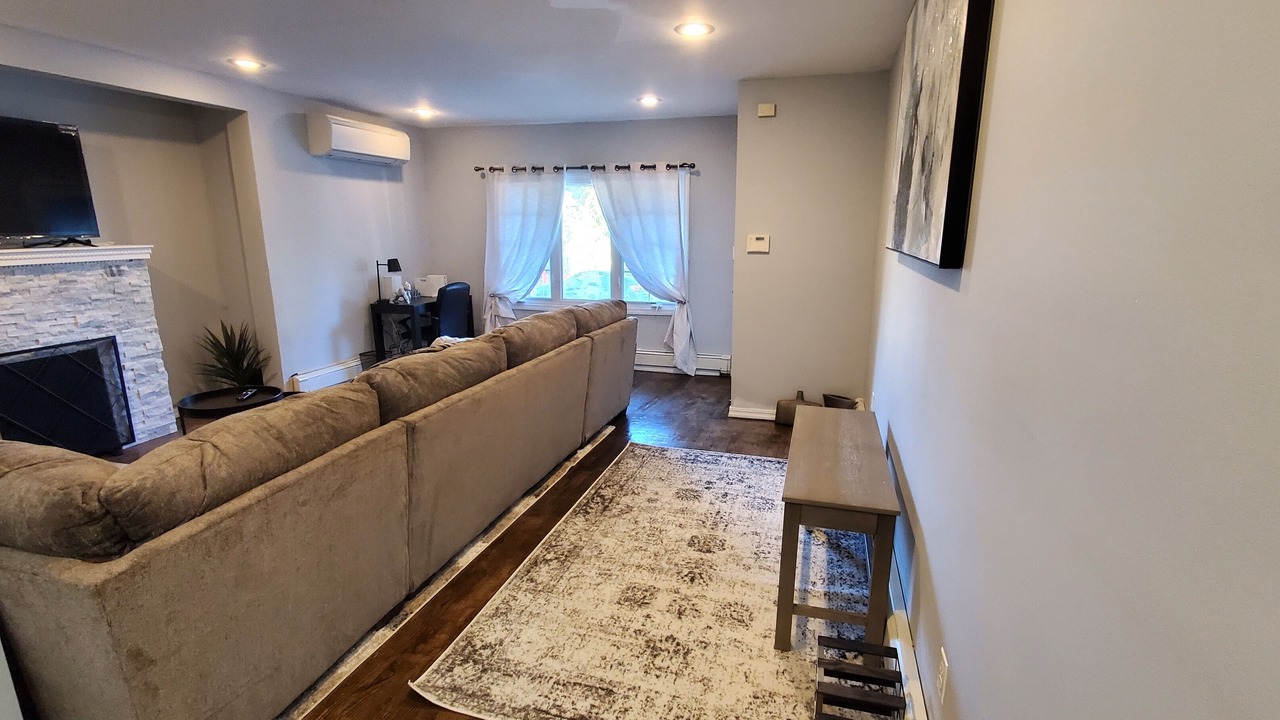 Photo of Livingroom in Queens
