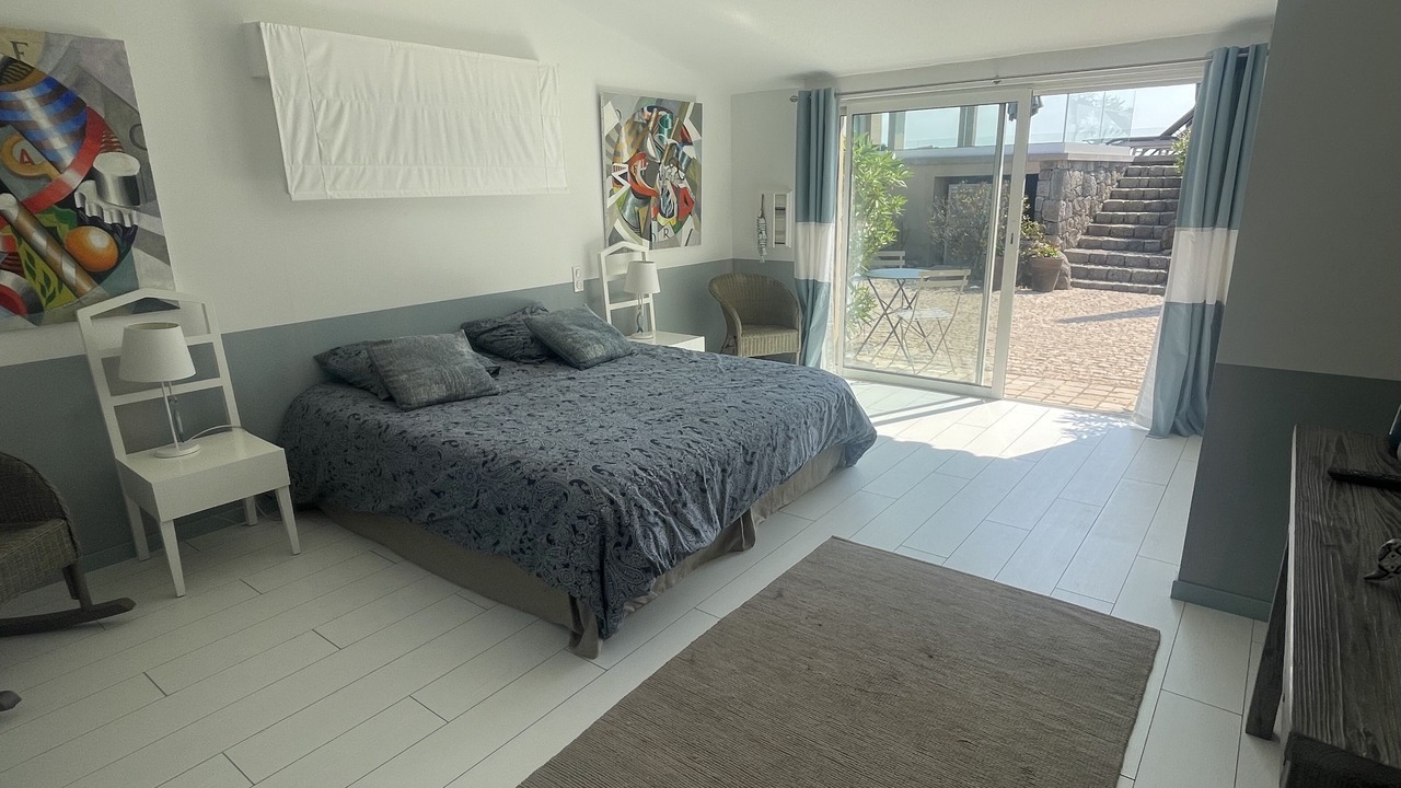 Photo of Bedroom in Biot