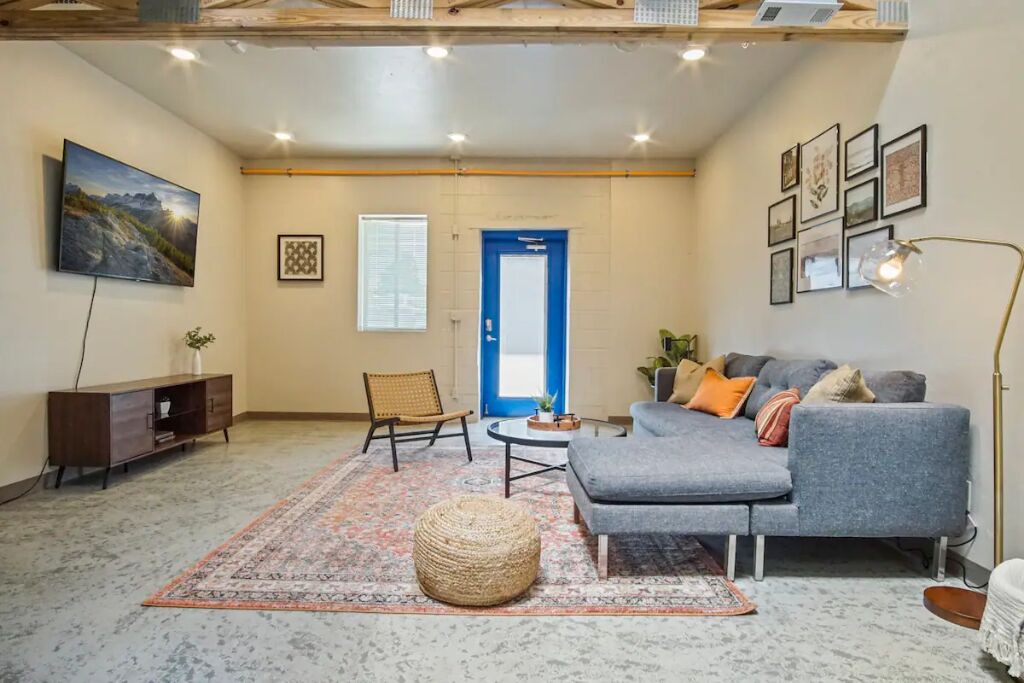 Photo of Livingroom in Central Oklahoma City