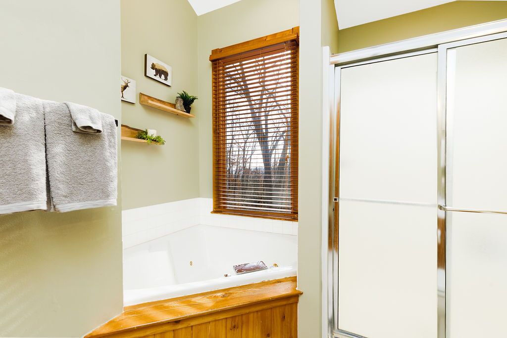 Photo of Bathroom in The Galena Territory
