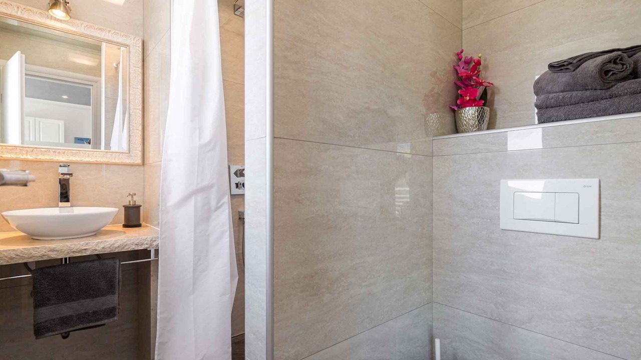 Photo of Bathroom in Buici