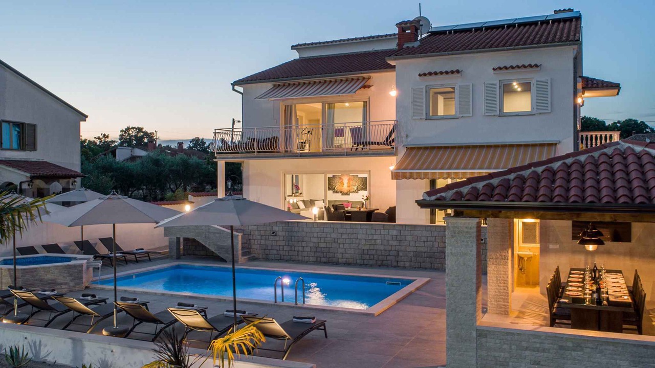Photo of Outdoor in Buici