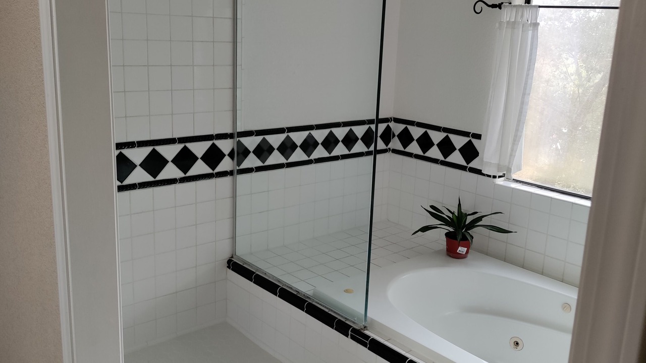 Photo of Bathroom in Hollister